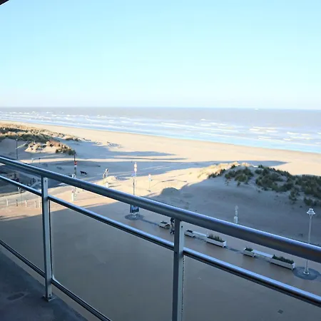 With Sea Views, Cleaning Included Nieuwpoort